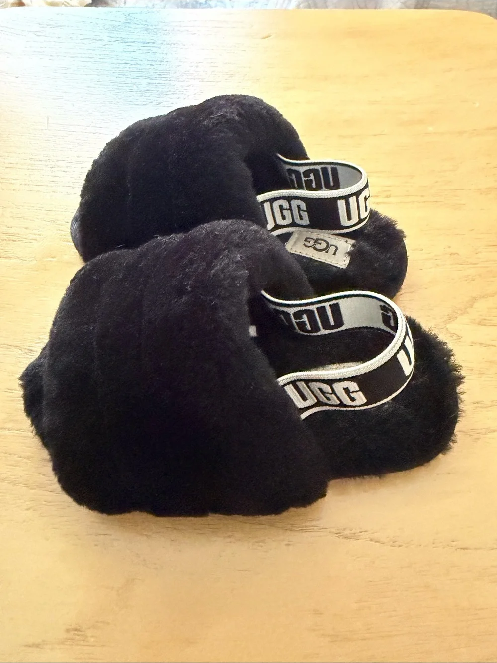 UGG Black Fluff Yeah Slide toddler 8c